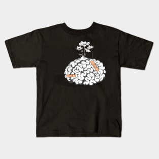 Brain breaks too Kids T-Shirt